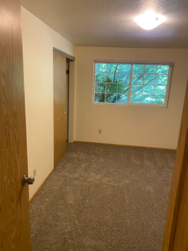 Foto del edificio - 1228 E 1st Ave