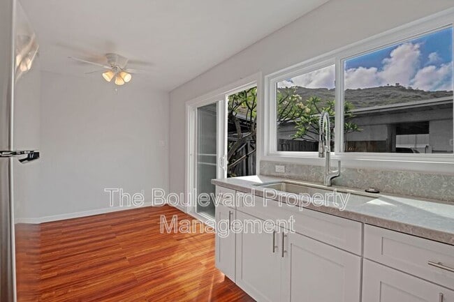 Photo - 995 Awaawaanoa Pl Townhome