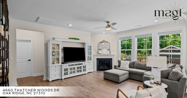 Foto del edificio - 4660 Thatcher Woods Dr