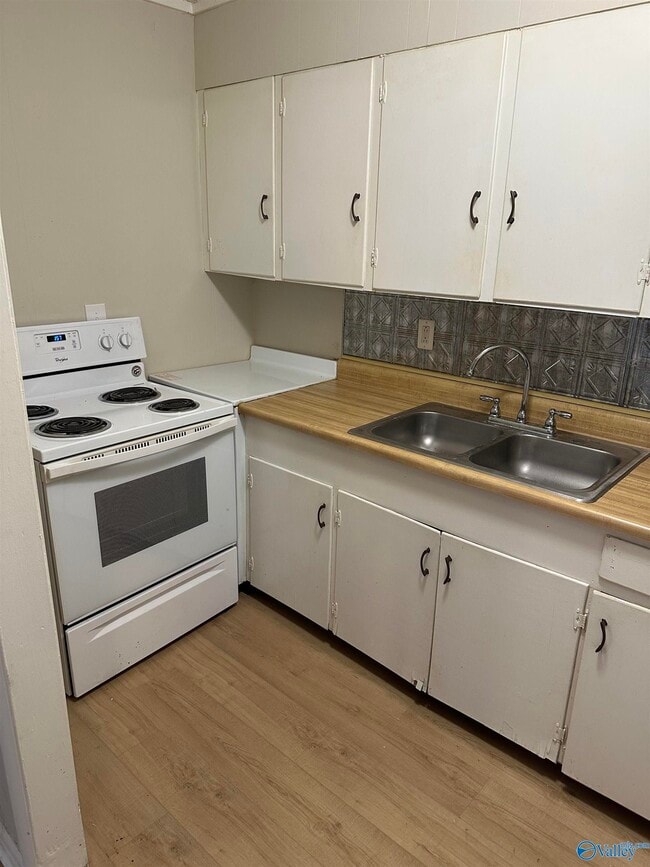 Building Photo - 1402 Rison Ave NE