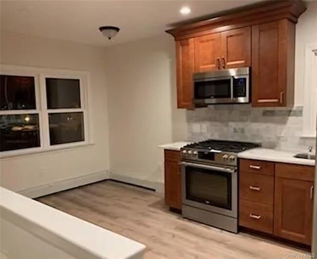 Foto del edificio - 14 Franklin Ave