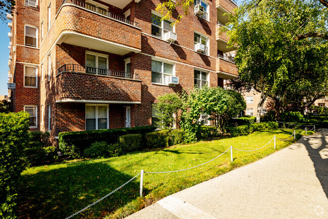 Building Photo - George Washington Apartments