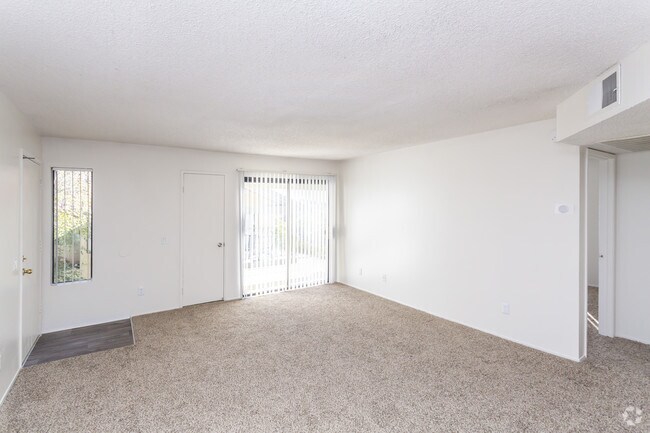 2HAB, 2BA - 910 ft² - Summit Apartments