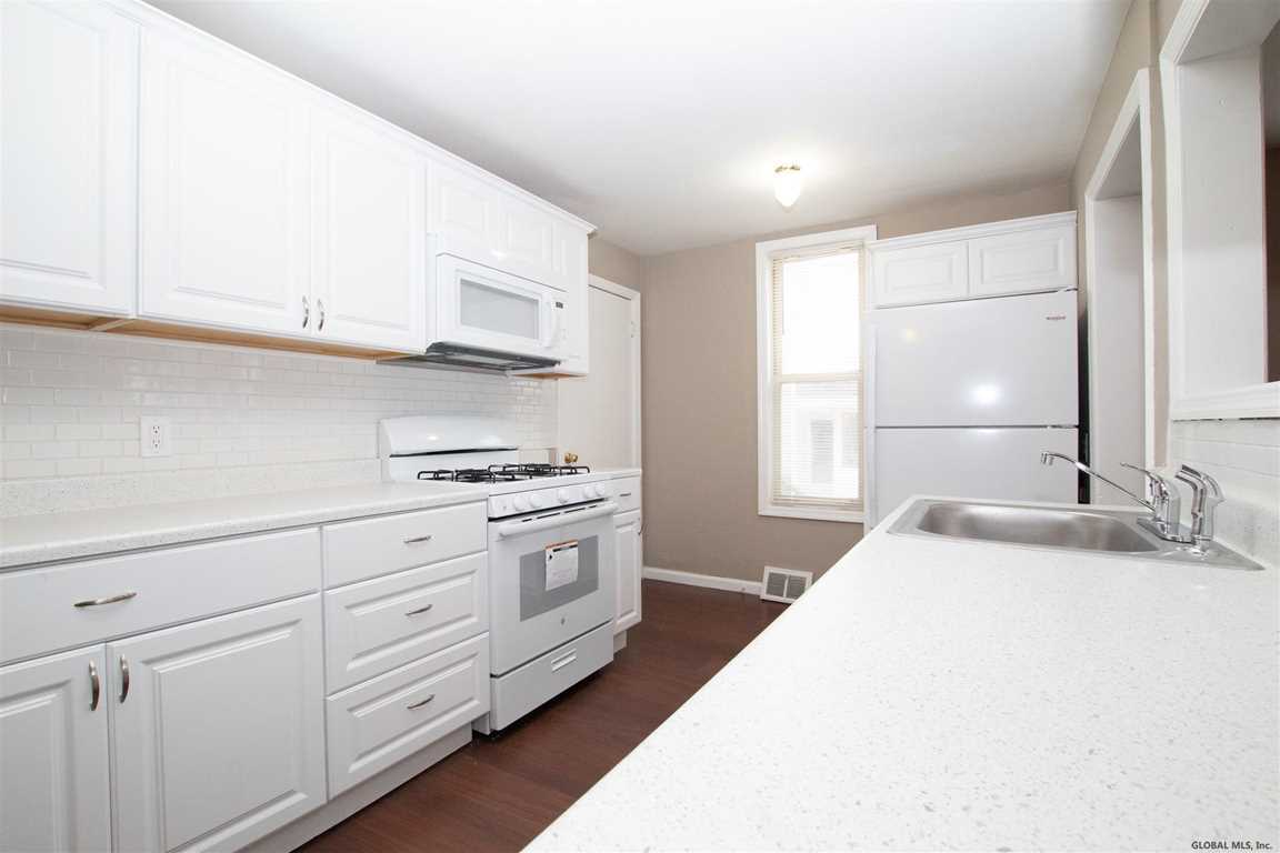 32 Walnut St, Gloversville, NY 12078 House Rental in Gloversville, NY