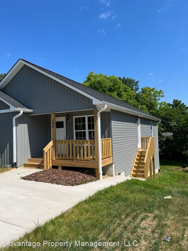 Building Photo - 3 br, 2 bath House - 106 Spruce Street