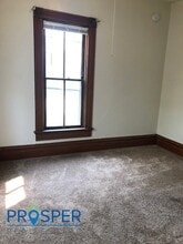 Building Photo - 522 Niagara St