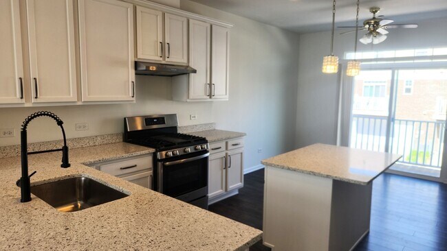 Foto del edificio - 4444 Monroe Ct