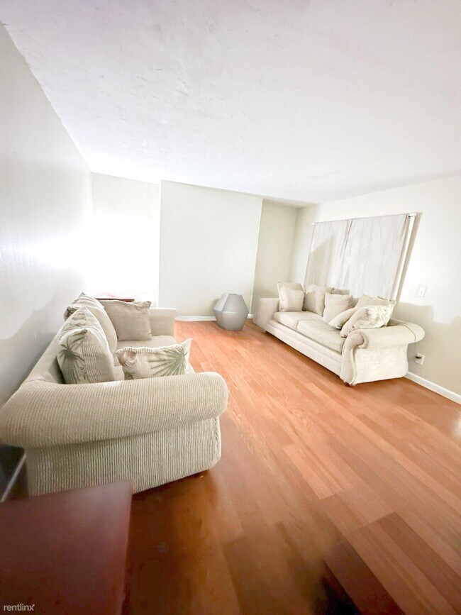 Building Photo - 3 br, 2.5 bath House - 1590 Forest Lakes C...