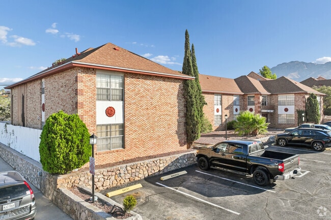 Building Photo - Santa Rosa Apartment Homes