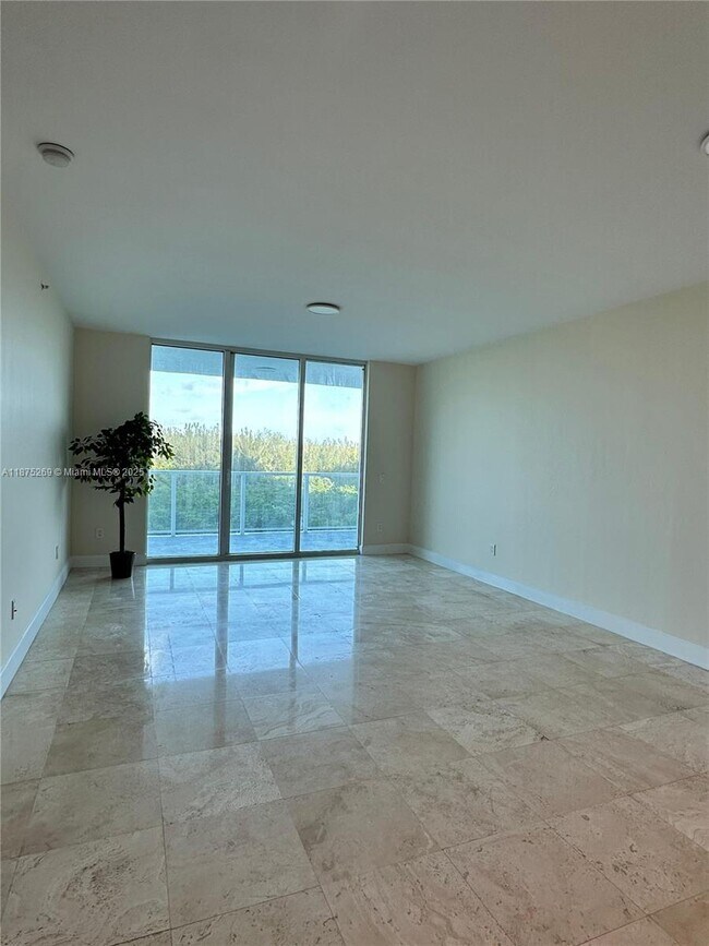 Photo - 15051 Royal Oaks Ln Apartment