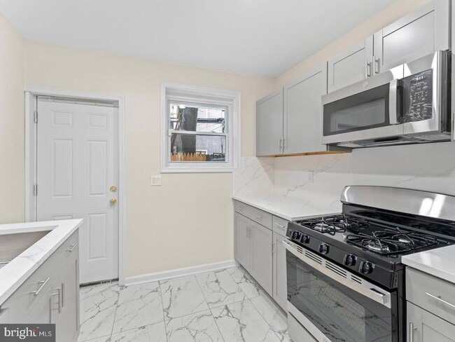 Foto del edificio - 2211 Pierce St