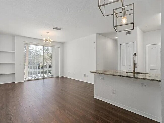 Foto del edificio - Stylish 2 Bed, 1 Bath Condo in Bella Terra...