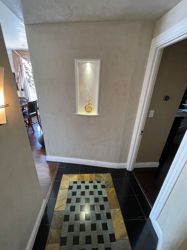Foto del edificio - Historic Property w/ Top Notch Amenities (...