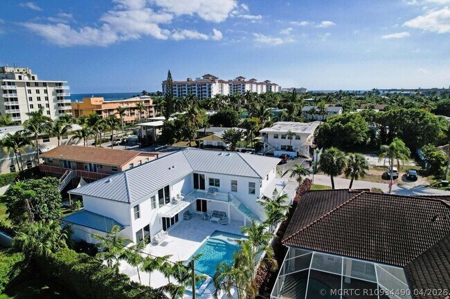 Foto del edificio - 115 Cascade Ln