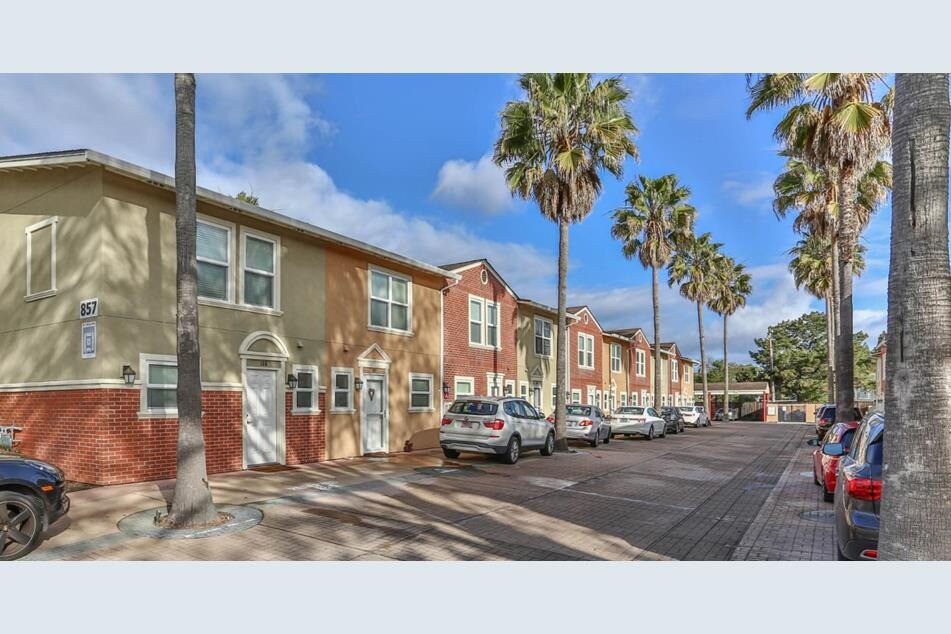 865 Carlisle Way, Sunnyvale, CA 94087 Condo for Rent in Sunnyvale, CA