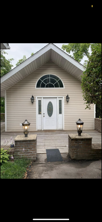 Primary Photo - 209 Wickham Ave