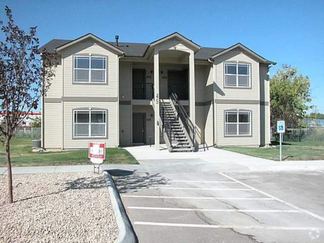 Building Photo - 45 S White Oak Ln