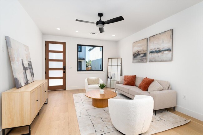 Foto del edificio - 3001 E 51st St