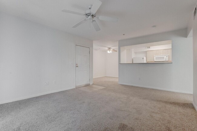 Building Photo - 6955 N Durango Dr