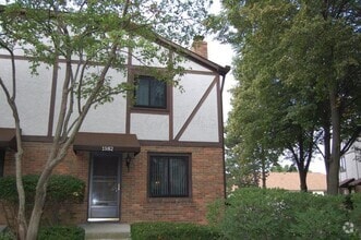 Building Photo - 1982 Drury Ln