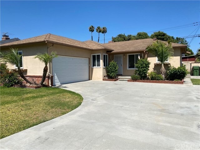 Primary Photo - 10316 Tropico Ave