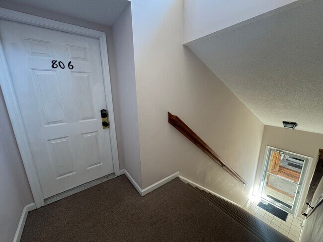 Foto del edificio - Condo Living in Newport News