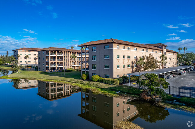 Lake & Golf Course View - Golfview Condominiums