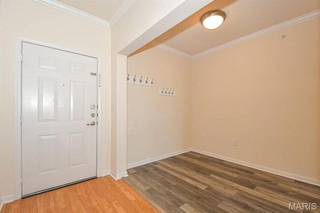 Building Photo - 1270 Strassner Dr