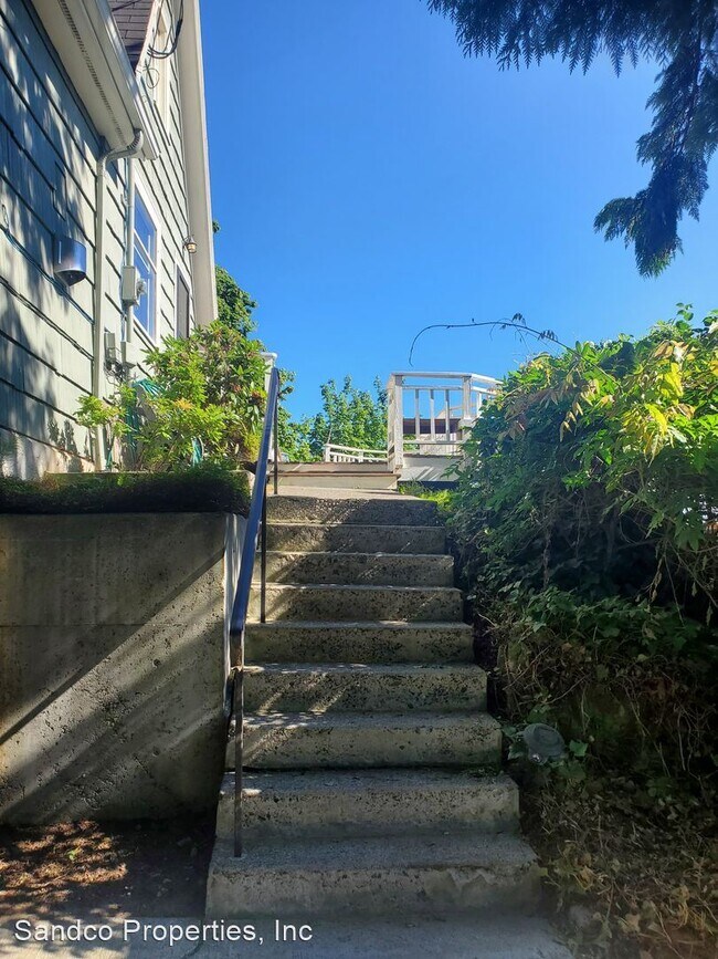 Foto del edificio - 5 br, 2 bath House - 2351 N 28th