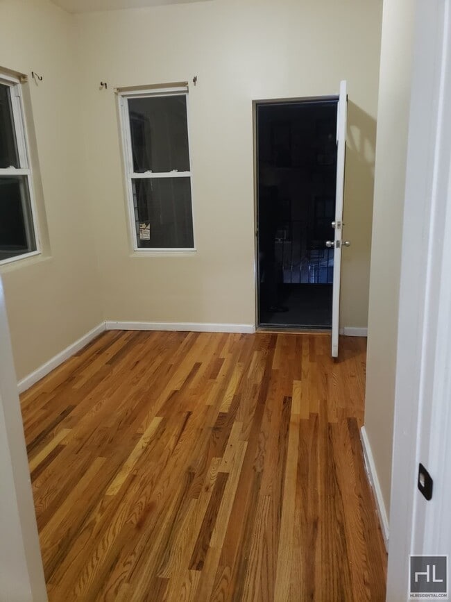 Building Photo - MELVILLE STREET