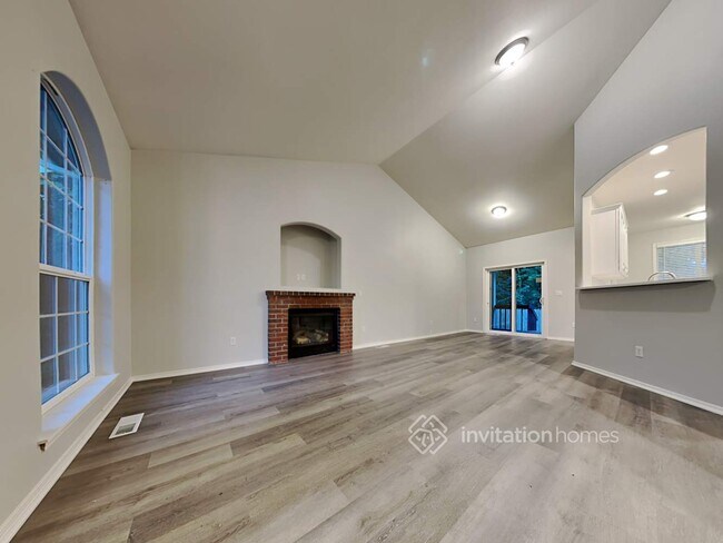 Building Photo - 1321 Lybarger St SE