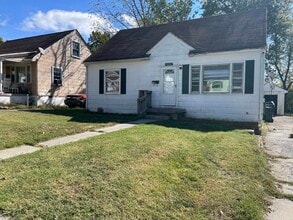 Building Photo - 826 Carneal Rd