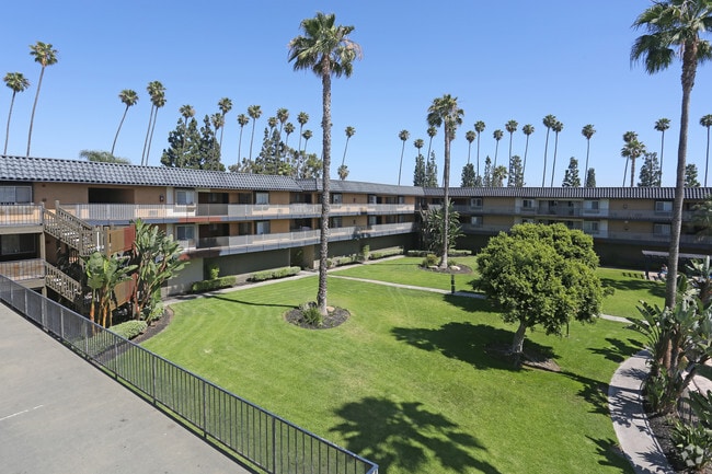 Foto del edificio - Coronado Palms