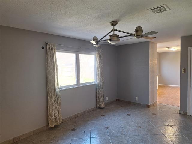 Foto del edificio - 740 Thomas Ave