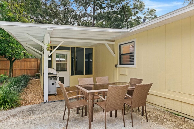 Foto del edificio - 1844 NW 42nd Ave