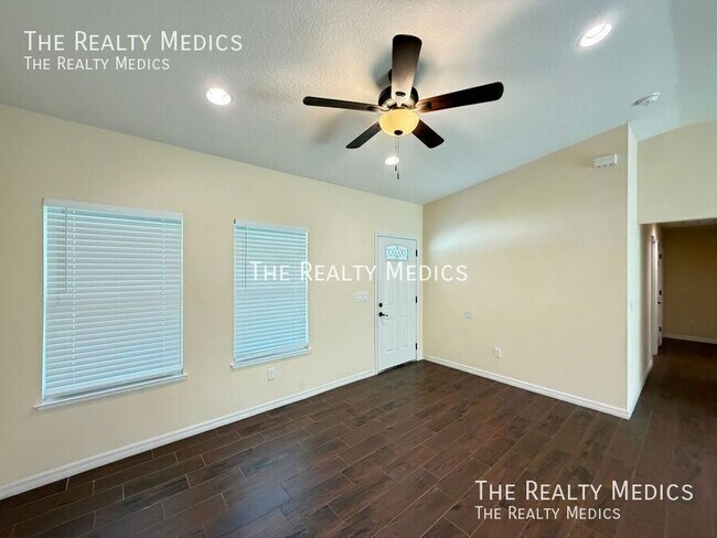 Building Photo - 2574 SW 164th Street Rd