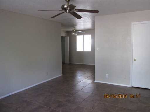 Building Photo - 1162 S Ironwood Dr