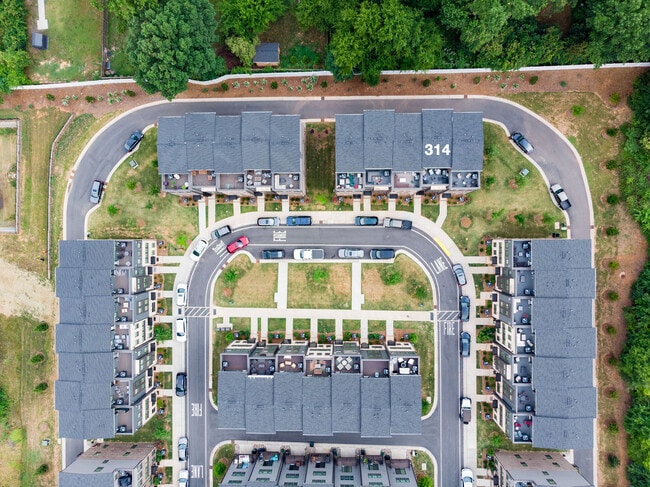 Bird eye's view of community - 314 Music Hall Way