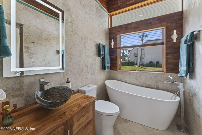 Foto del edificio - 2337 Seminole Rd