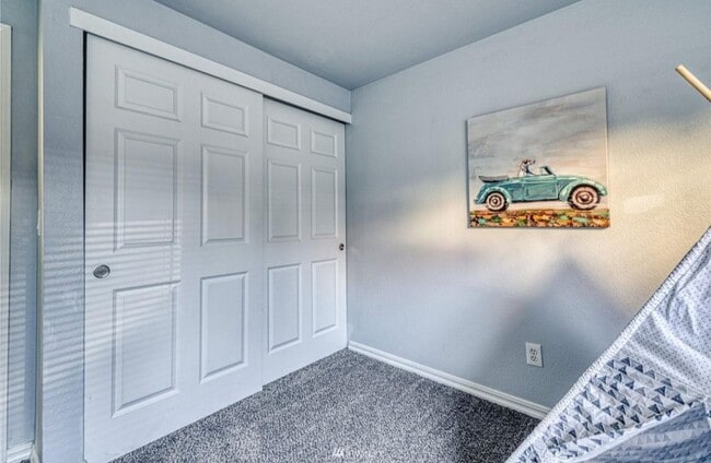 Building Photo - 1750 W Sunn Fjord Ln