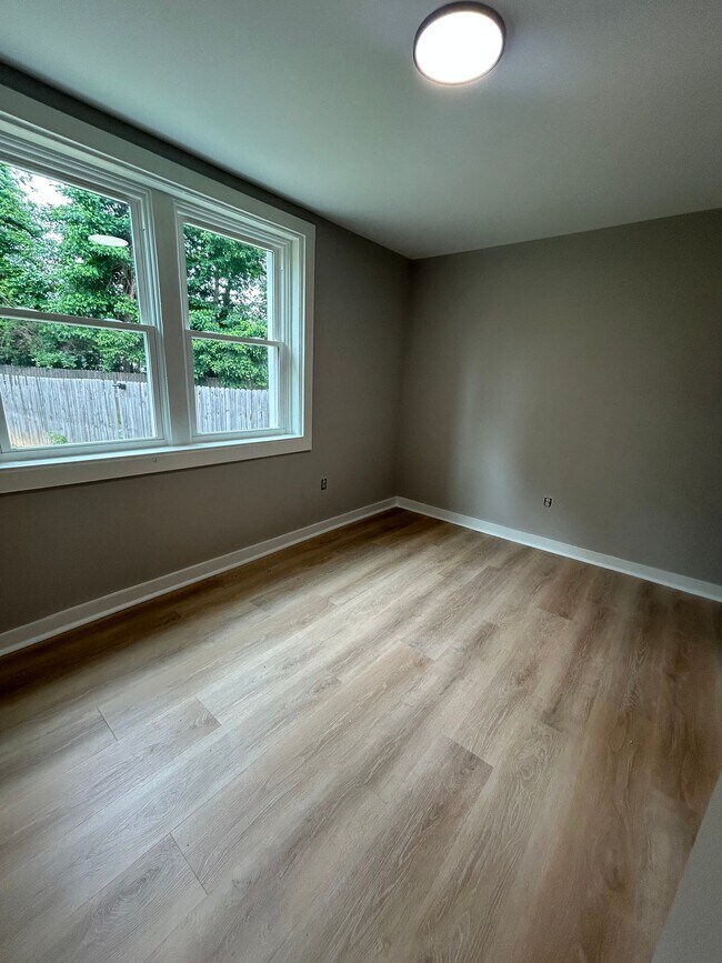 Foto del edificio - 5521 Schumacher Dr