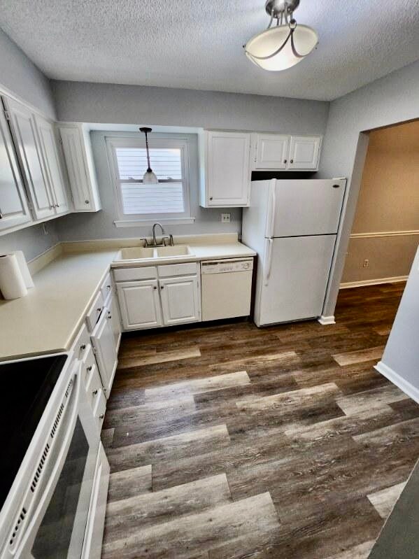 Foto del edificio - 131 Edgewater Ln