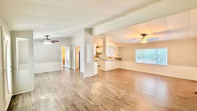 Building Photo - Awesome Updated Single Story in The Darling "Farm" Community of Wildomar, Close to Everything, bu...