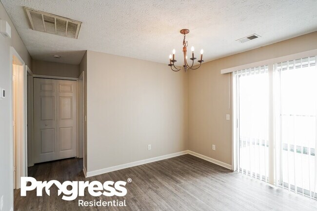 Building Photo - 2633 River Meade Way