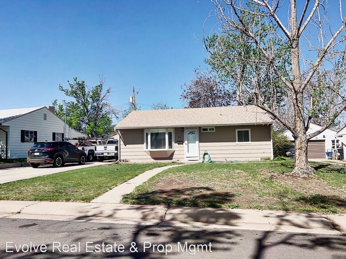 Primary Photo - 2 br, 1 bath House - 1875 S Michigan Way