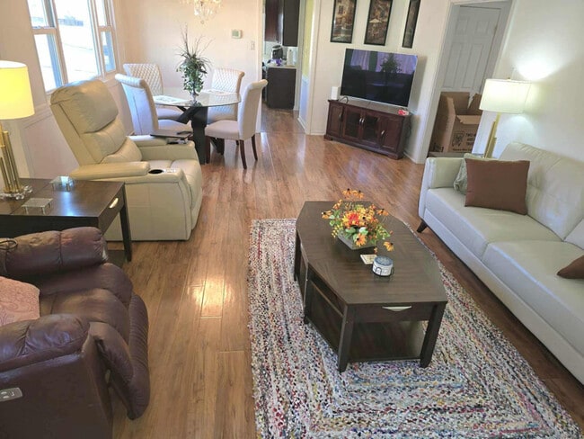 Building Photo - 109 Packer Rd