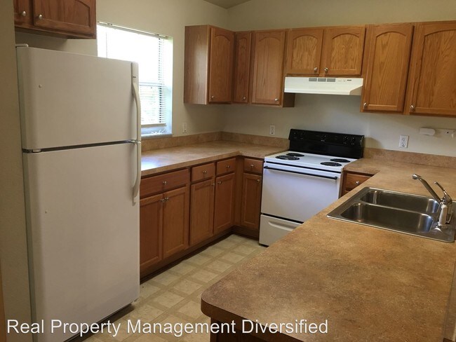 Building Photo - 13912 SW 61st Cir