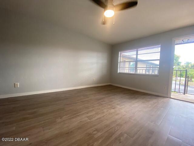 Foto del edificio - 1351 S Ridgewood Ave