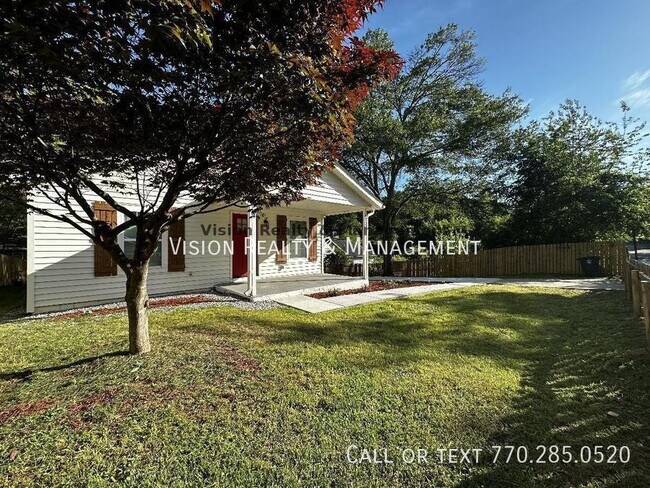 Building Photo - Beautiful Newly Renovated Home in Douglasv...