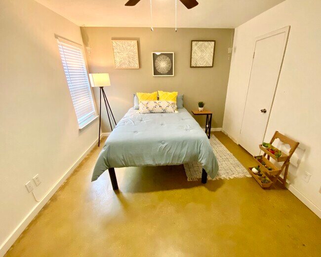 The Quarter Apartments 1003 Eagle Dr Denton, TX